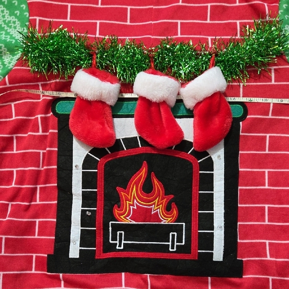 Dec 25th Mens Onesie Lightup Firepace - Picture 3 of 12